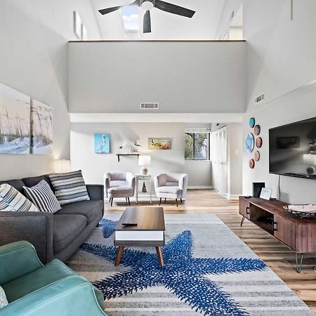 Coastal Oasis With Pool - Walk To Coligny Beach Park Hilton Head Island Ngoại thất bức ảnh