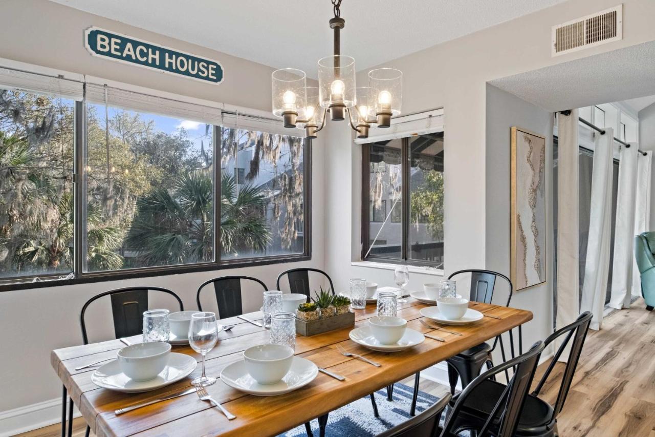 Coastal Oasis With Pool - Walk To Coligny Beach Park Hilton Head Island Ngoại thất bức ảnh